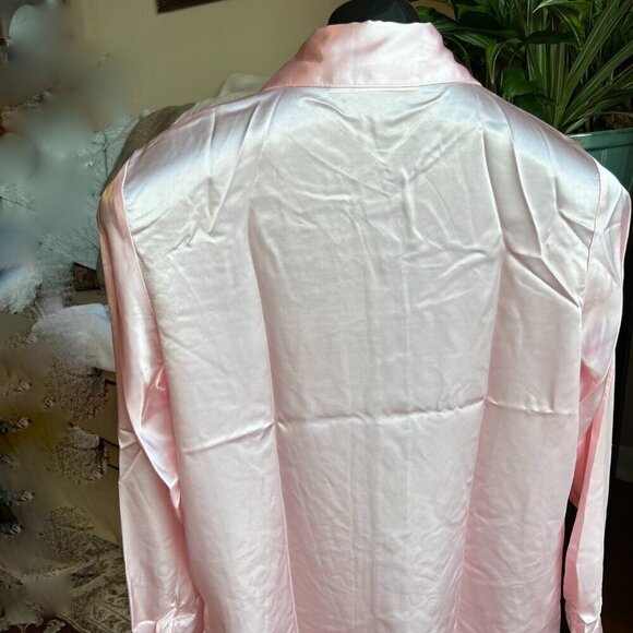 Susan Graver  Blouse Soft Pink Charmeuse Button Front Better than Real Silk - Picture 3 of 15